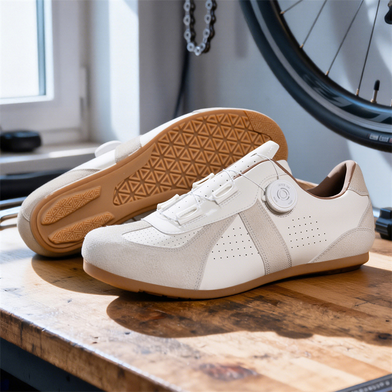Scarpe da Mountain Bike Senza  - Road Bike Cleats recensione e prezzo